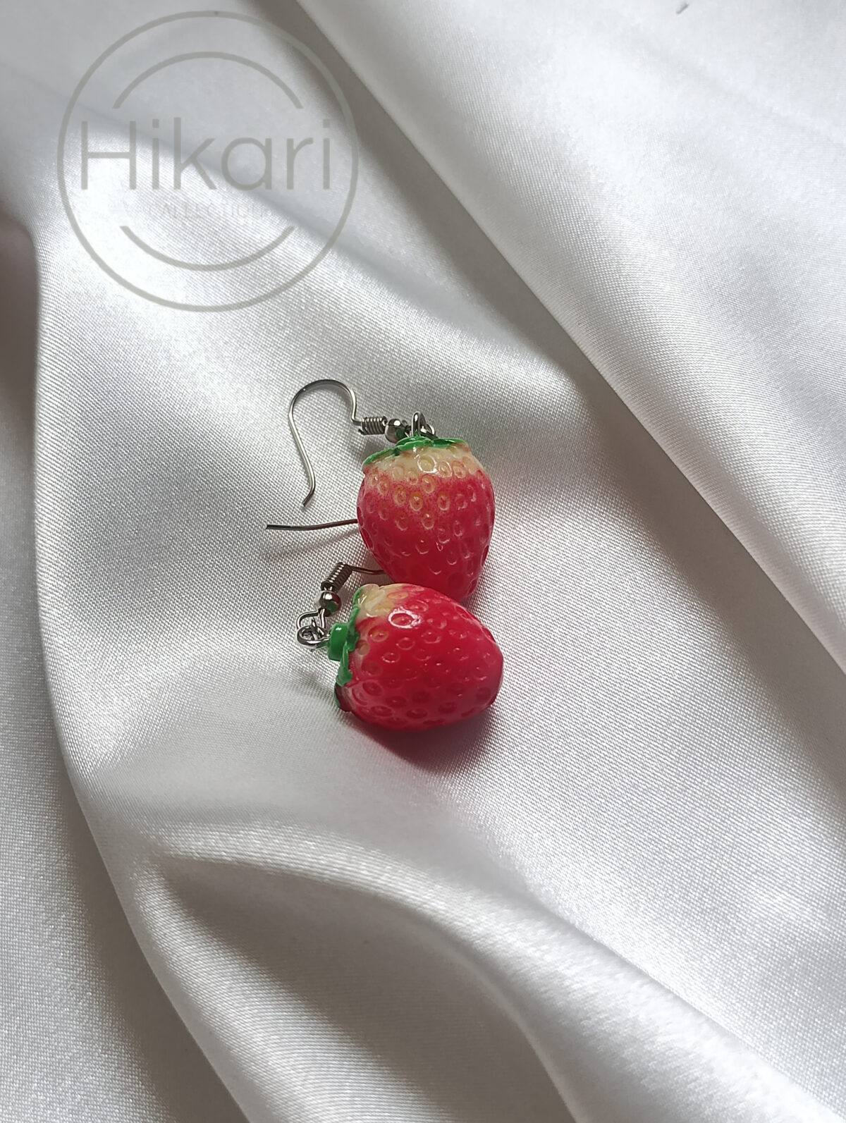 گوشواره توت فرنگی - تصویر 2