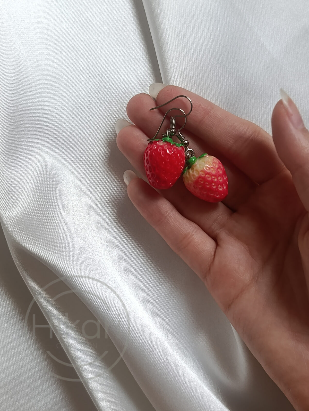 گوشواره توت فرنگی - تصویر 3