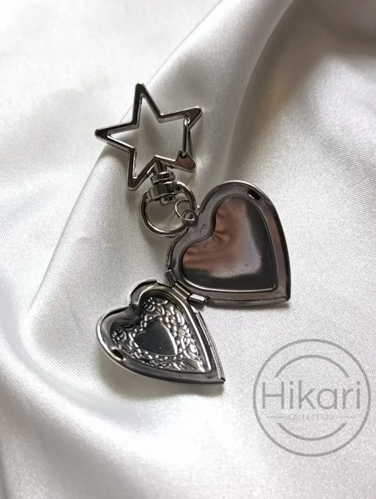 چارم لاکت قلب