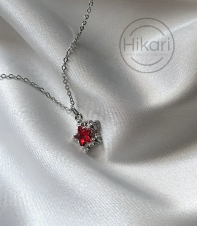 گردنبند ستاره خونین