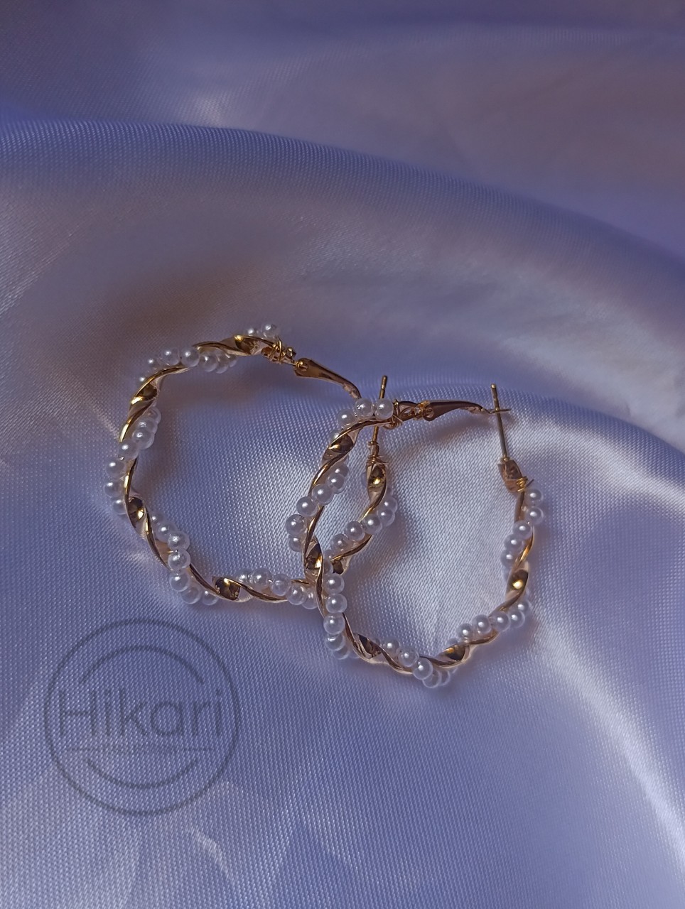 InShot_20260812_140252376_copy_964x1280 گوشواره طلایی مرواریدی - تصویر 1