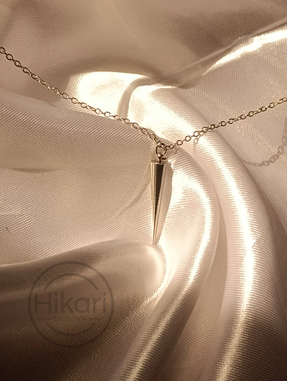 InShot_20261001_010134673_copy_964x1280 گردنبند اسپایک - تصویر 1